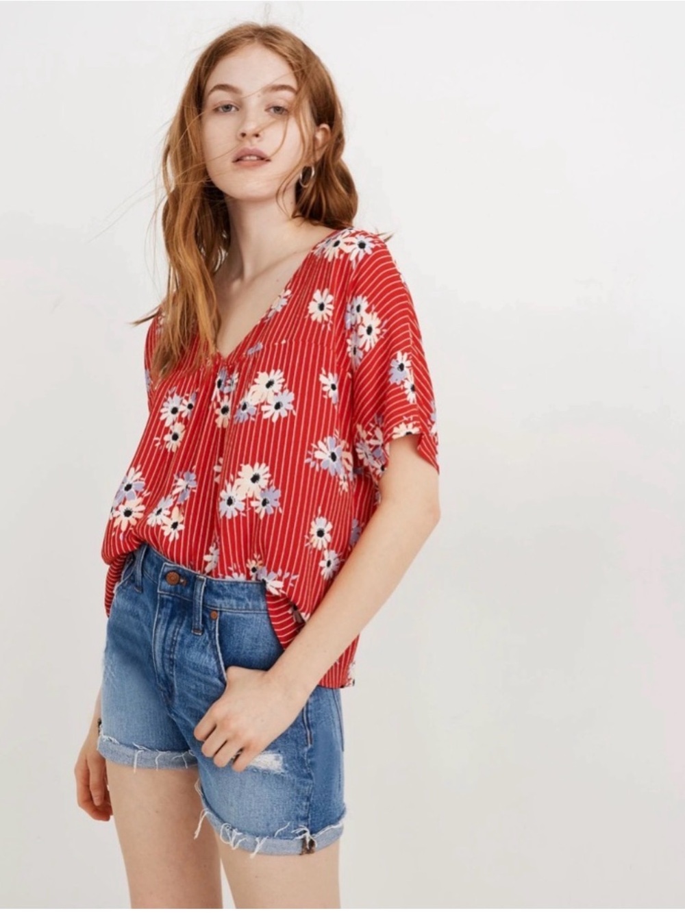 Madewell Top Sz XS‎ Red Floral Striped Button-Back Top